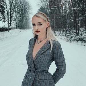 Meet your Posher, Jen